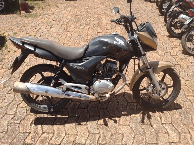 HONDA - CG 150 TITAN EX - leilão extrajudicial - SAMAMBAIA DF - lance mínimo R$ 3.600
