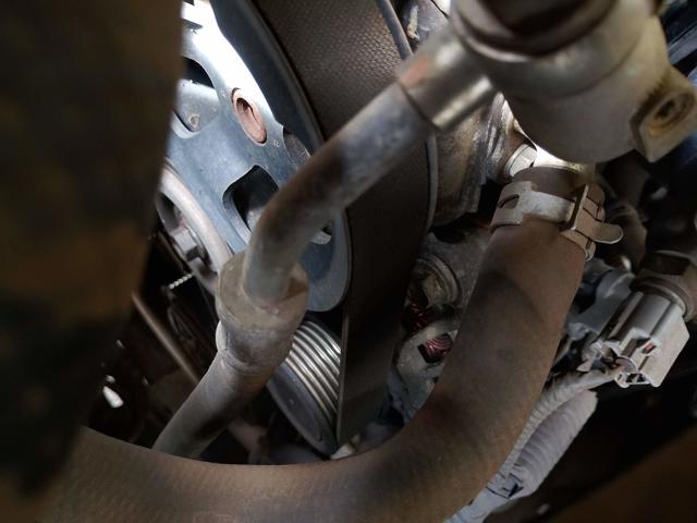 HILUX CD SRV 4X4 2.8 TDI DIESEL AUT - 2021/2022 — foto 28 de 38