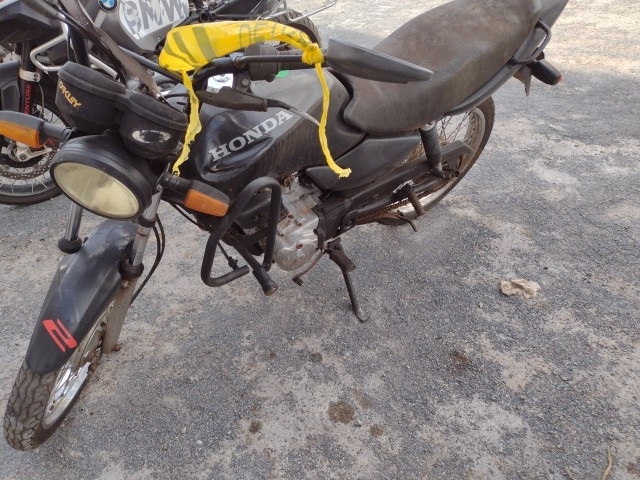 HONDA - CG 125 FAN - leilão extrajudicial - SAMAMBAIA DF - lance mínimo R$ 2.200