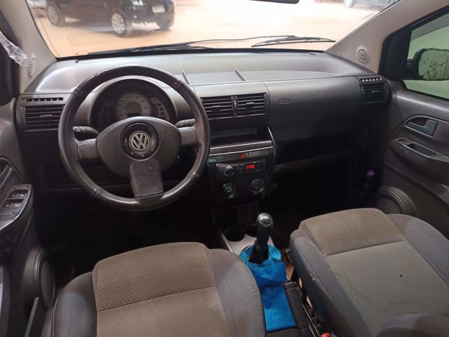 VOLKSWAGEN FOX 1.0 - 2007/2008 — foto 5 de 32