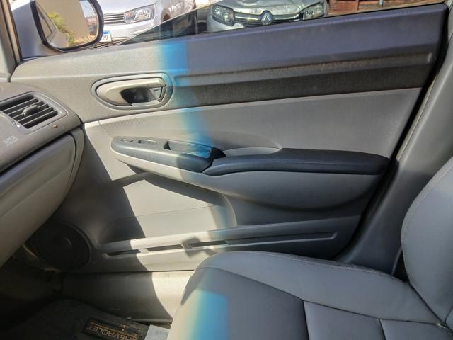 HONDA CIVIC LXS FLEX - 2007/2008 — foto 17 de 37