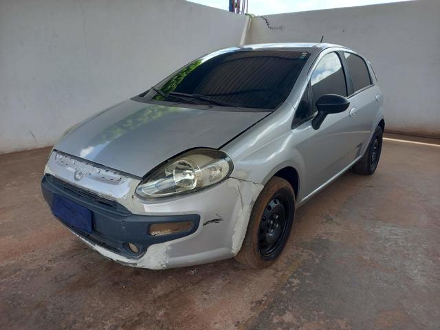 Fiat Punto Essence 1.6 2013 em leilão — MA