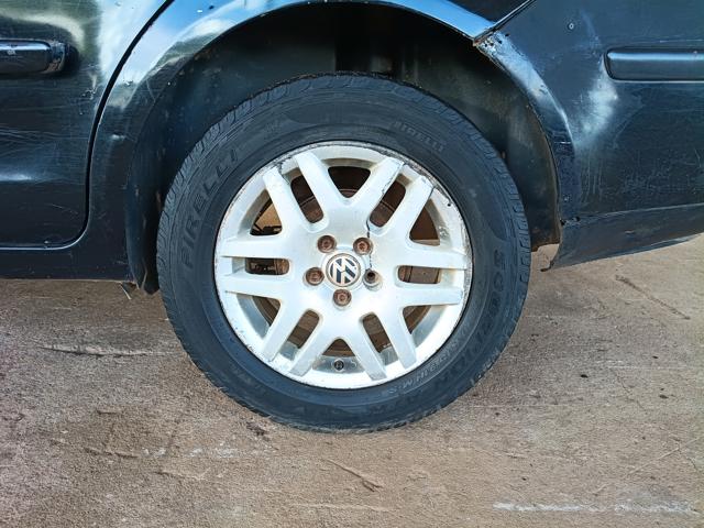 VOLKSWAGEN POLO SEDAN 1.6 - 2005/2005 — foto 25 de 28