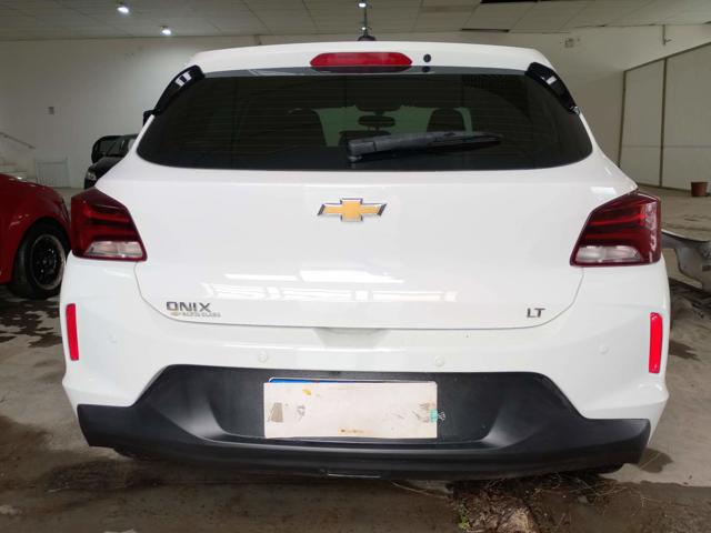 ONIX HATCH LT 1.0 12V FLEX 5P MEC. - 2023/2024 — foto 21 de 27