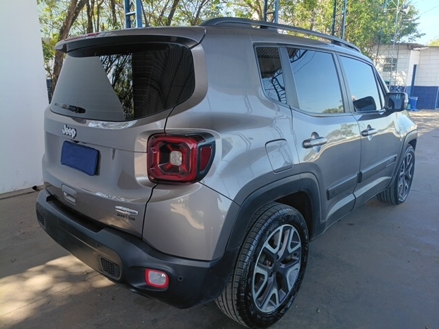 Foto 4: RENEGADE LNGTD AT - 2021/2021