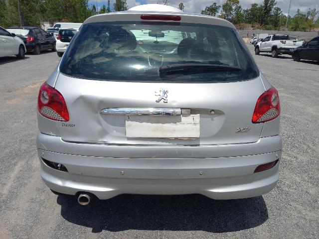 PEUGEOT 207HB XR S - 2012/2013 — foto 22 de 34