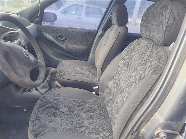 FIAT SIENA ELX - 2002/2003 — foto 11 de 37