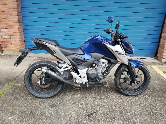Foto 2: CB300F TWISTER ABS - 2025/2026