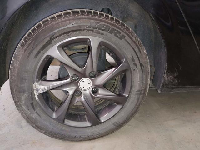 PEUGEOT 208 ALLURE - 2013/2014 — foto 28 de 32