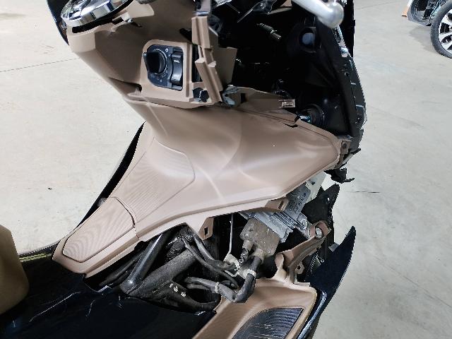 PCX 160 DLX - 2025/2025 — foto 16 de 19