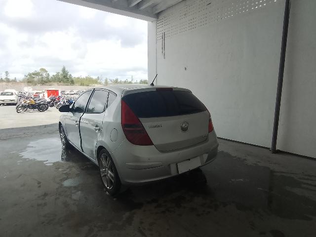HYUNDAI I30 2.0 - 2011/2012 — foto 3 de 39
