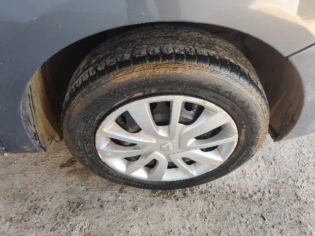Foto 36 de 39: SANDERO EXP16SCE - 2017/2018