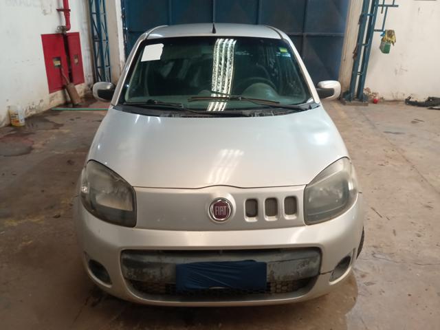 FIAT UNO VIVACE 1.0 - 2013/2014 — foto 17 de 36