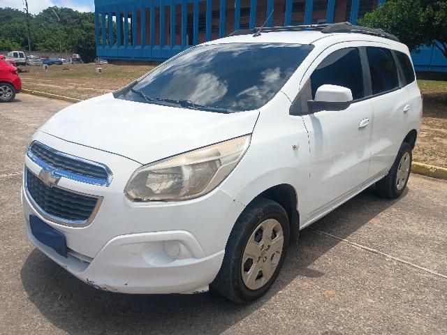 Chevrolet Spin 1.8L MT LT 2014