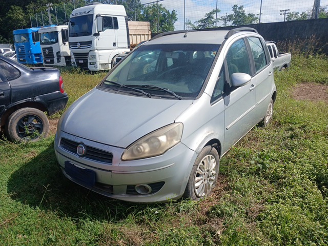 Fiat Idea Attractive 1.4 2012 em leilão