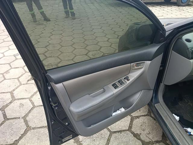 TOYOTA COROLLA XLI16VVT - 2005/2006 — foto 27 de 38