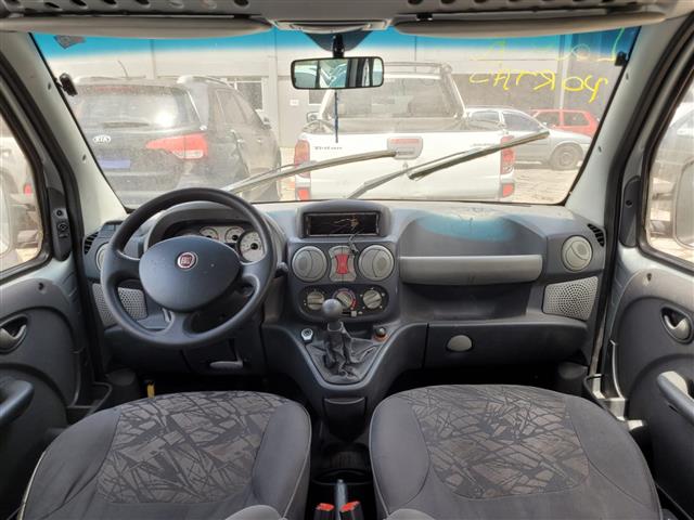 FIAT DOBLO ADV 1.8 FLEX - 2009/2009 — foto 5 de 25