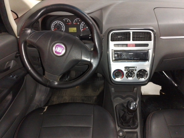 FIAT PUNTO 1.4 - 2010/2010 — foto 7 de 40