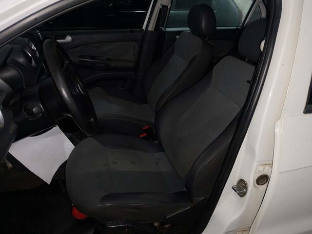 VOLKSWAGEN GOL 1.0 - 2011/2011 — foto 12 de 34