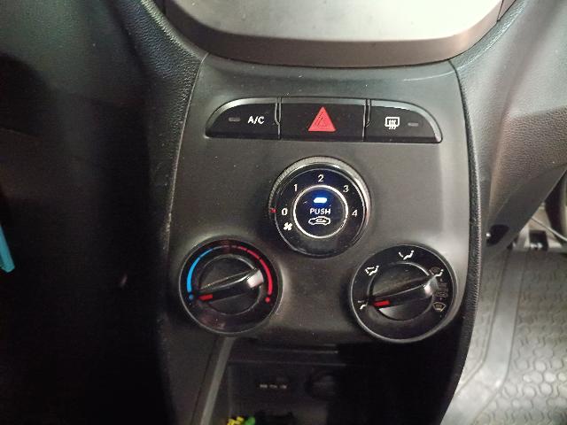 HYUNDAI HB20S 1.0M COMF - 2013/2014 — foto 10 de 40