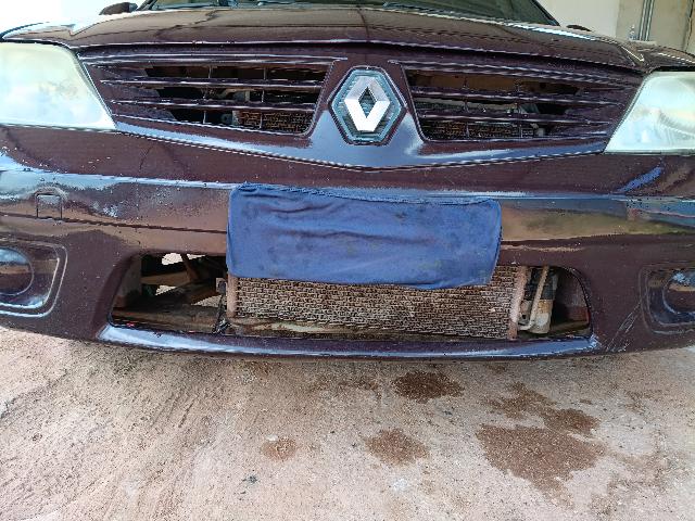 RENAULT LOGAN EXP 1016V - 2009/2010 — foto 30 de 40