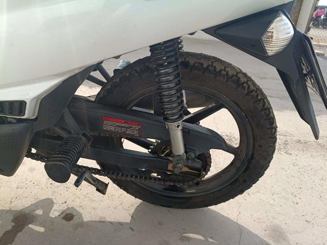 SHINERAY SHI 125 - 2025/2026 — foto 13 de 19