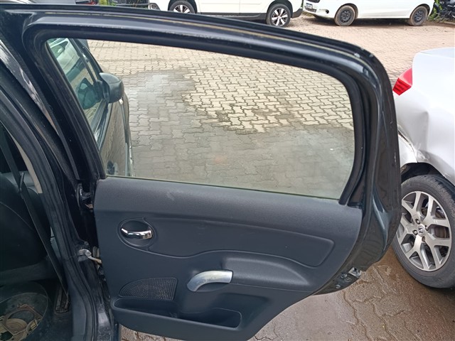 CITROEN C3 GLX 14 FLEX - 2011/2012 — foto 16 de 25