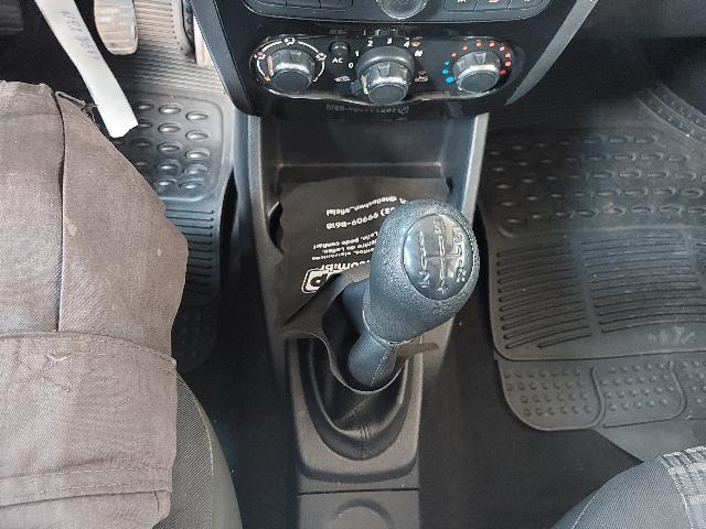 RENAULT SANDERO EXP 16 - 2011/2012 — foto 10 de 40