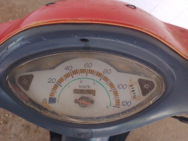 HONDA C100 BIZ ES - 2001/2001 — foto 6 de 9