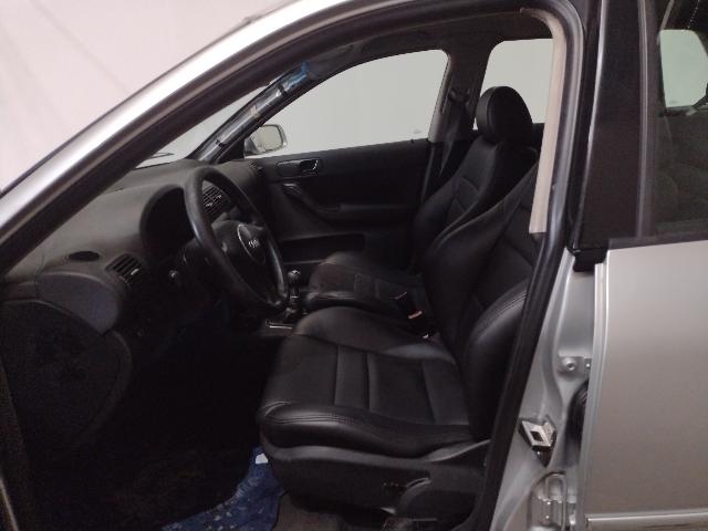 AUDI A3 1.8 - 2002/2002 — foto 16 de 39