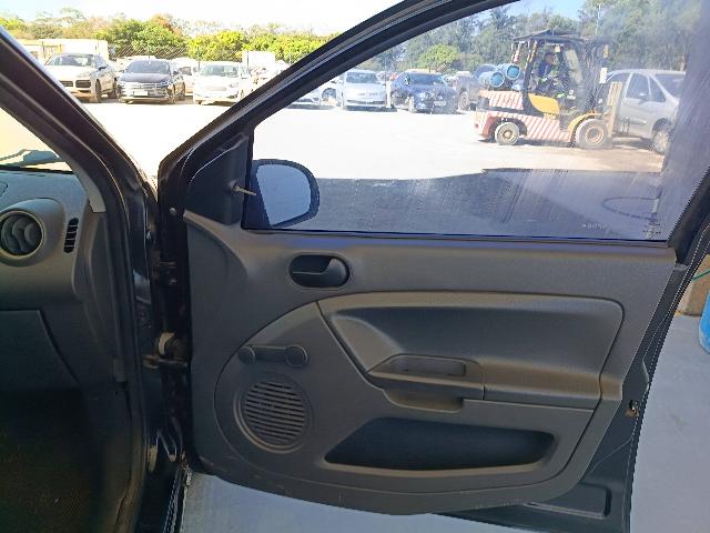FORD FIESTA - 2006/2006 — foto 14 de 24