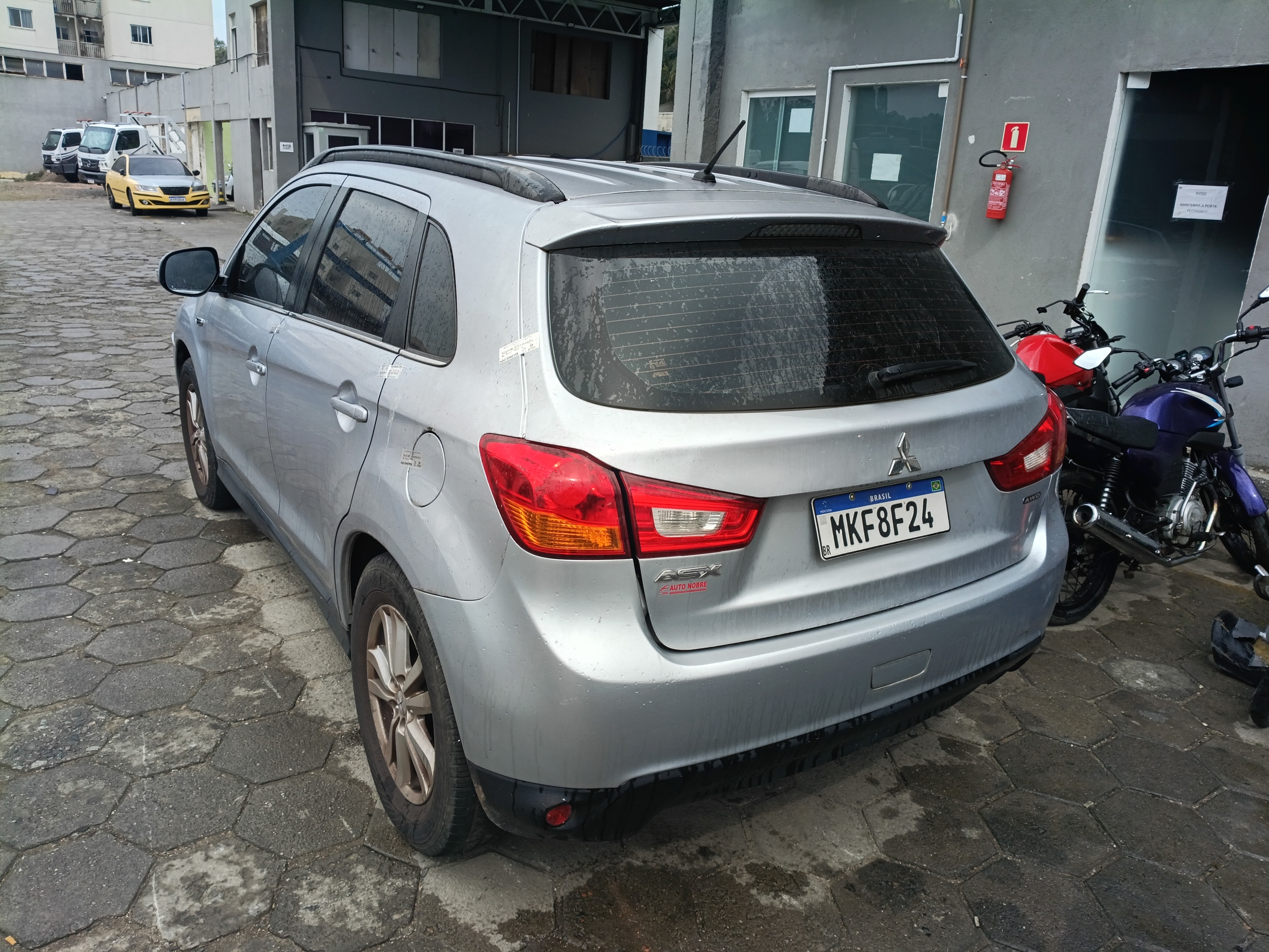 MMC ASX 2.0 4WD - 2013/2013 — foto 6 de 10
