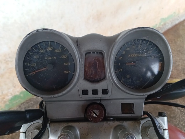 HONDA CBX 250 TWISTER - 2006/2006 — foto 5 de 10
