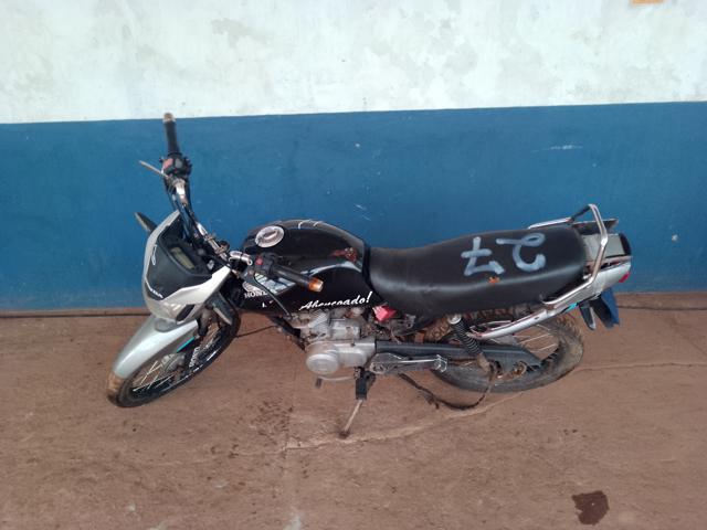 Honda CG 125 Titan 1999 em leilão