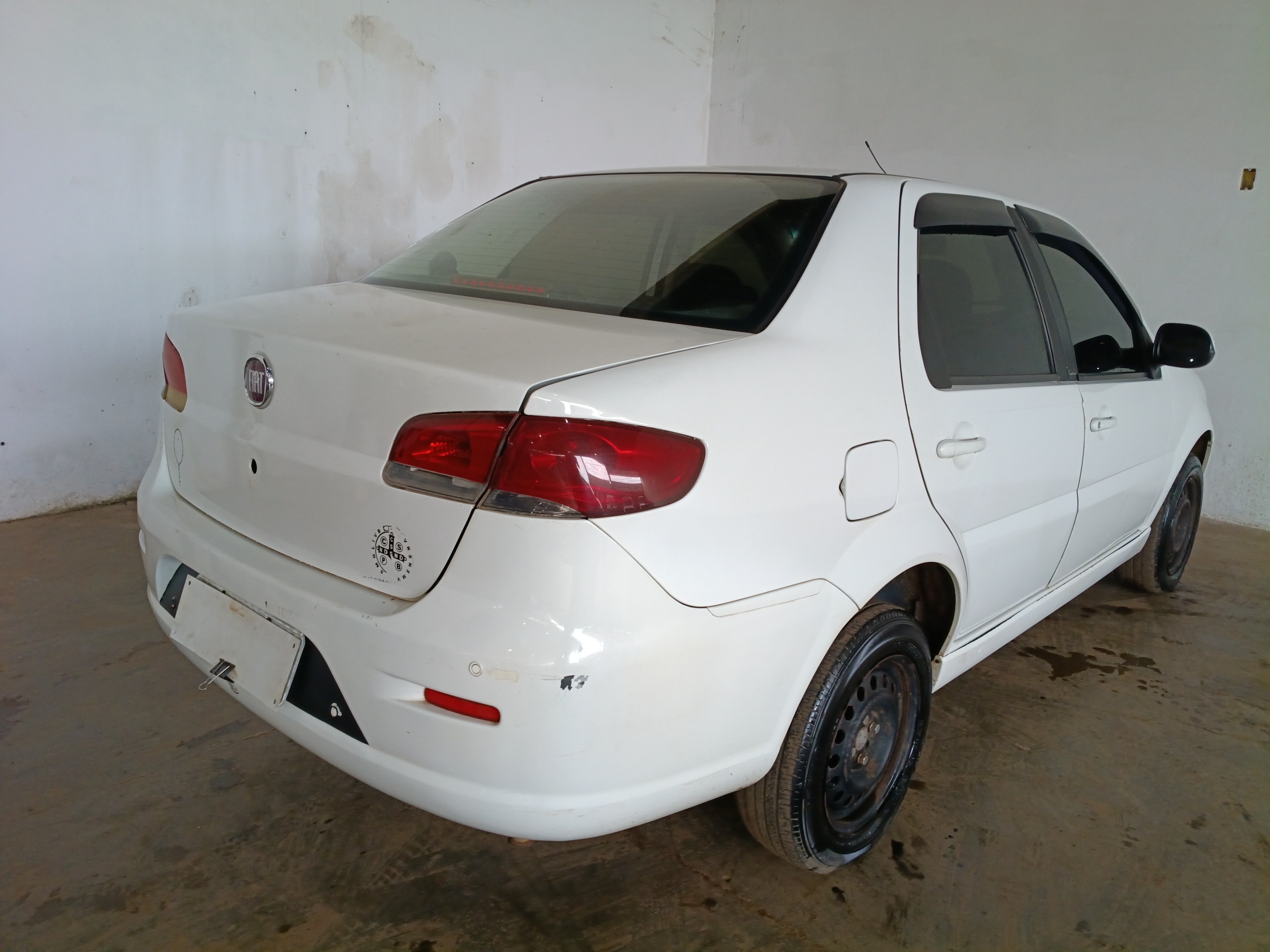 FIAT SIENA EL FLEX - 2011/2012 — foto 5 de 31