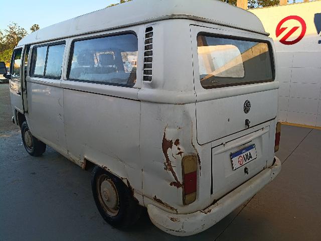VOLKSWAGEN KOMBI - 2004/2005 — foto 6 de 23