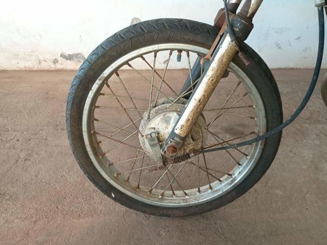 YAMAHA YBR 125K - 2004/2004 — foto 8 de 11