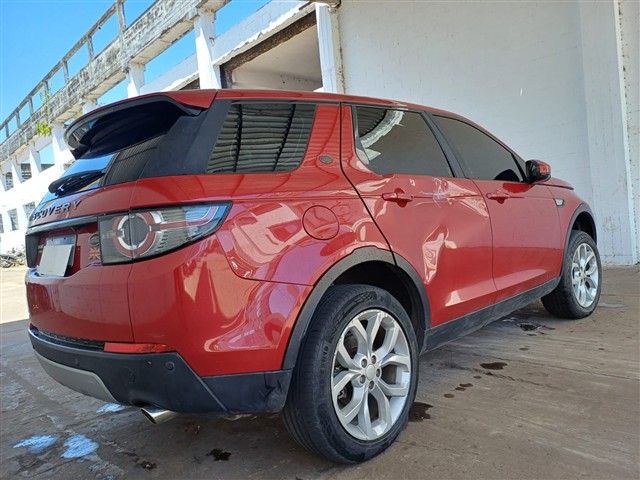 LAND ROVER DISC SPT SI4 HSE 7L - 2016/2016 — foto 3 de 27