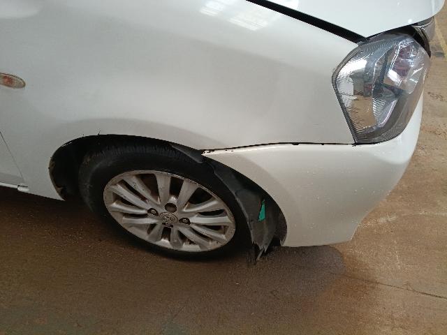 TOYOTA ETIOS SD XLS - 2013/2013 — foto 28 de 33