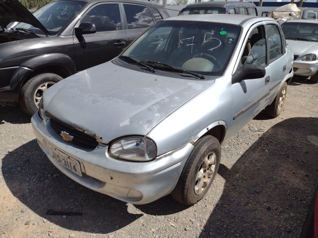 CHEVROLET - CLASSIC - leilão extrajudicial - SAMAMBAIA DF - lance mínimo R$ 4.400