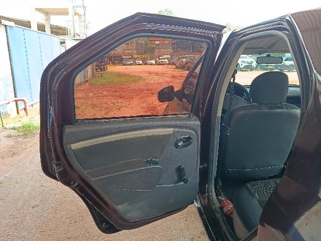 RENAULT LOGAN EXP 1016V - 2009/2010 — foto 16 de 40