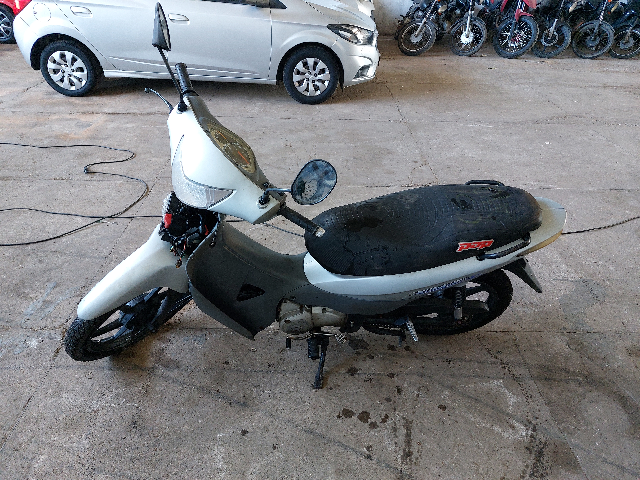 HONDA - BIZ 125 ES - leilão extrajudicial - SN PA - lance mínimo R$ 3.256