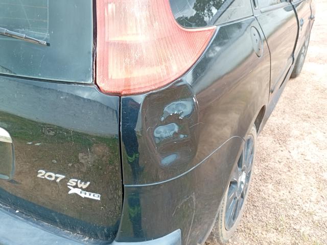PEUGEOT 207SW XR - 2009/2009 — foto 29 de 32