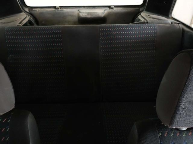 VOLKSWAGEN GOL SPECIAL - 2002/2003 — foto 13 de 31