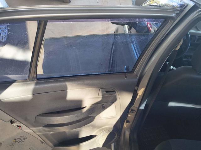 VOLKSWAGEN FOX 1.0 - 2005/2005 — foto 16 de 31