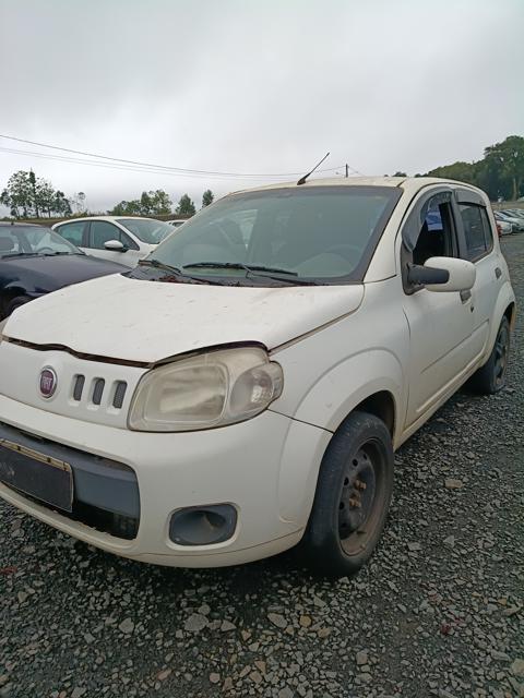 FIAT UNO VIVACE 1.0 - 2010/2011
