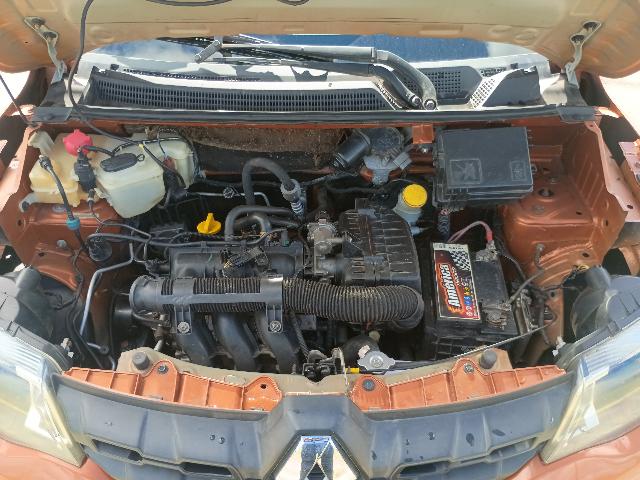 RENAULT KWID INTENS 10MT - 2017/2018 — foto 12 de 40