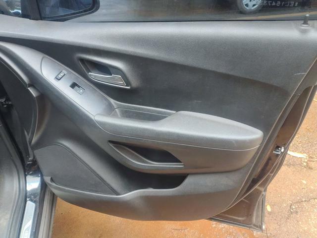 CHEVROLET TRACKER LTZ AT - 2013/2014 — foto 18 de 31