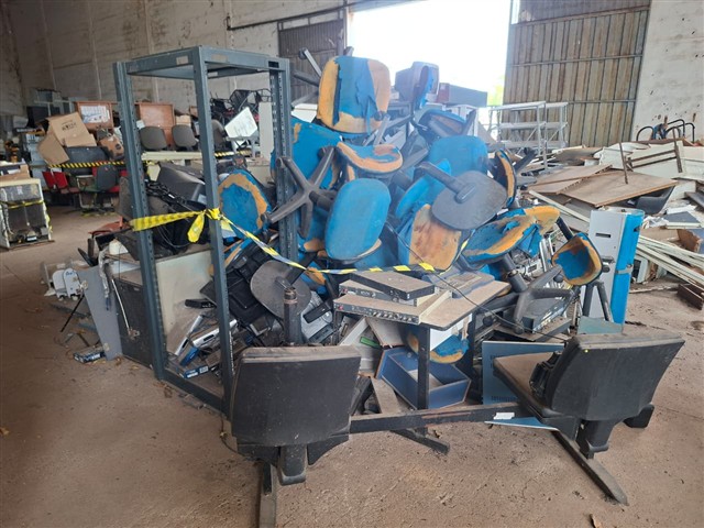 Lote: 44 Lote Composto POR Carcaça DE Transmissor, Monit