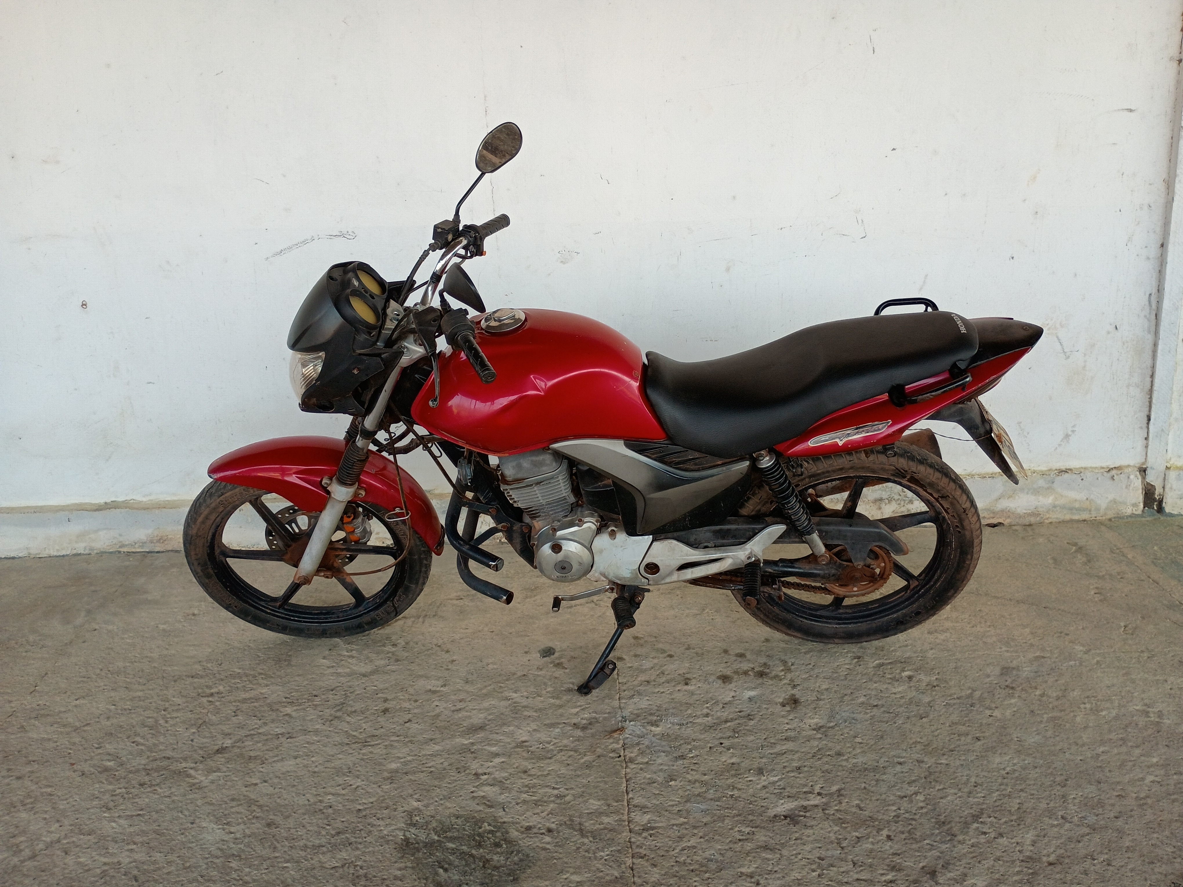 HONDA - CG 150 TITAN EX - leilão extrajudicial - CAXIAS MA - lance mínimo R$ 3.700